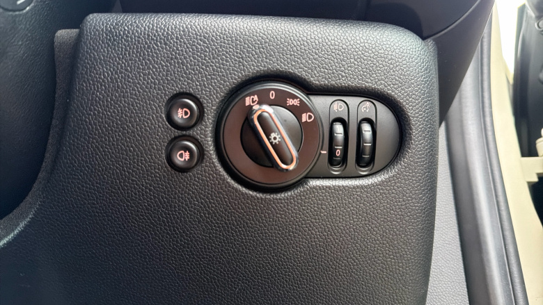 MINI Hatchback 1.5 Cooper Sport II 3dr Petrol Hatchback